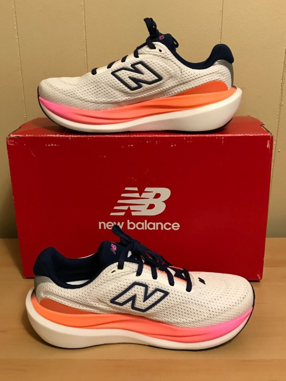 Women's New Balance 1080 V15 Sneakers (W10801L7)- Size 7